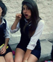 Naa Rachel y Abella colas
